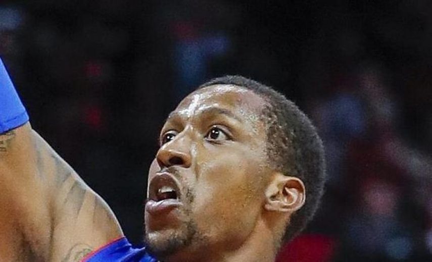 102-99. Caldwell-Pope, con un triple en últimos instantes, lideró triunfo