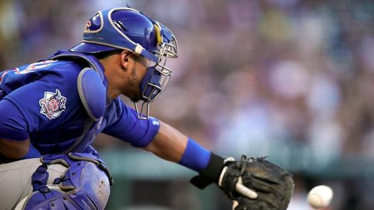 Jed Hoyer niega que los Cachorros piensen traspasar al venezolano Contreras