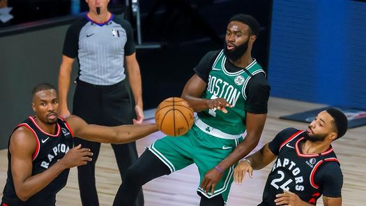 104-103. OG Anunoby anota triple salvador en primer triunfo de Raptors