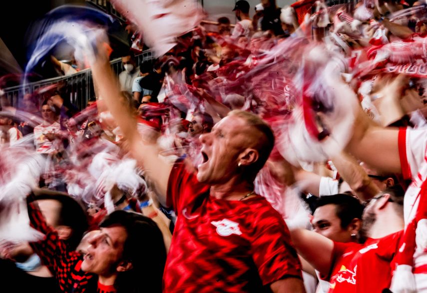 El húngaro Szoboszlai lidera la goleada del Leipzig con un doblete