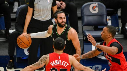81-86: La mala defensa condena a los Wolves a la derrota frente a los Raptors
