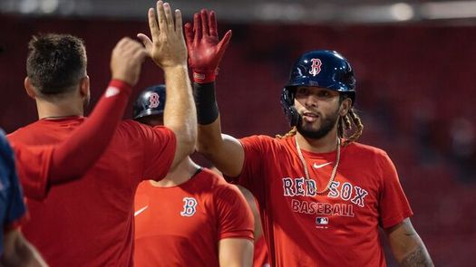 Jonathan Araúz, el panameño 64 en las Grandes Ligas