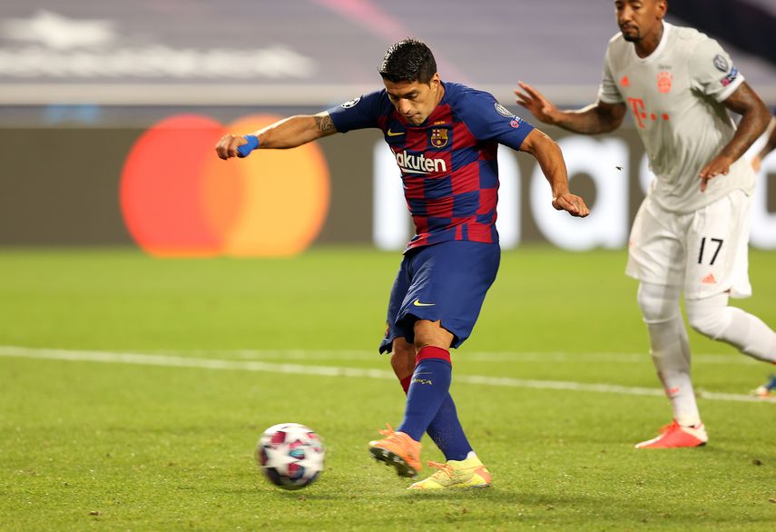 Cavani, Suárez y Forlán, los ilustres desempleados del fútbol uruguayo