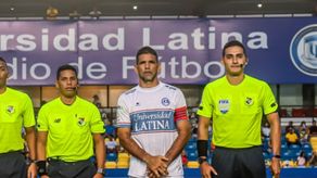 Torres con la cinta de capitán.&nbsp;