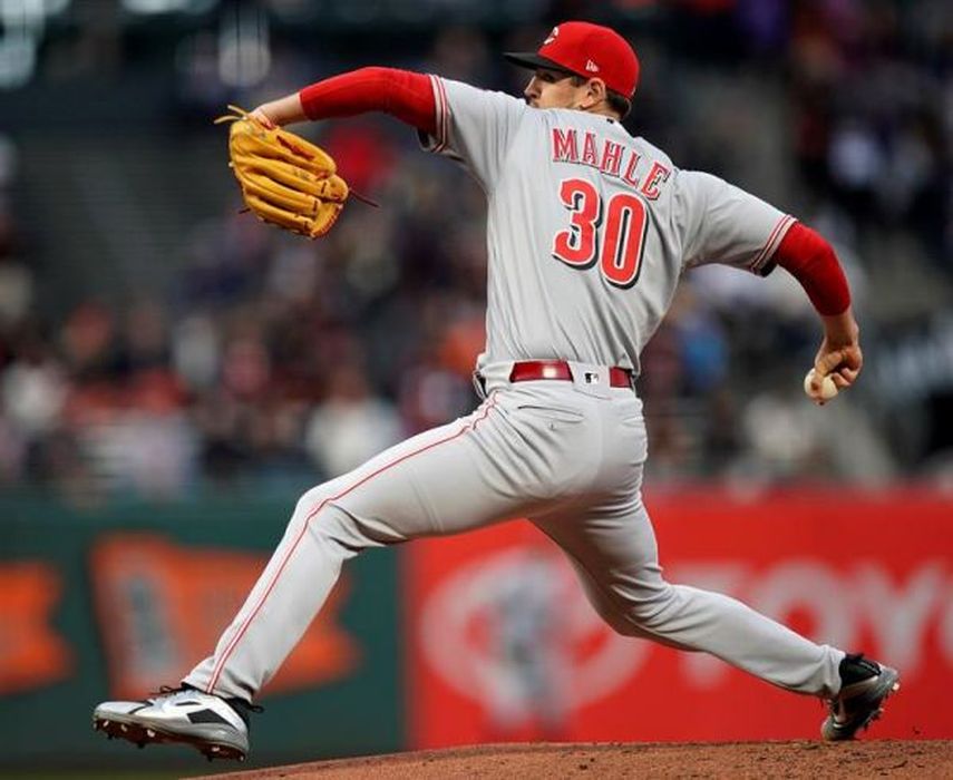 0-7. Duvall pega grand slam para los Rojos
