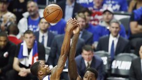 Warriors y Sixers recuperan ventaja de campo; Spurs la mantienen
