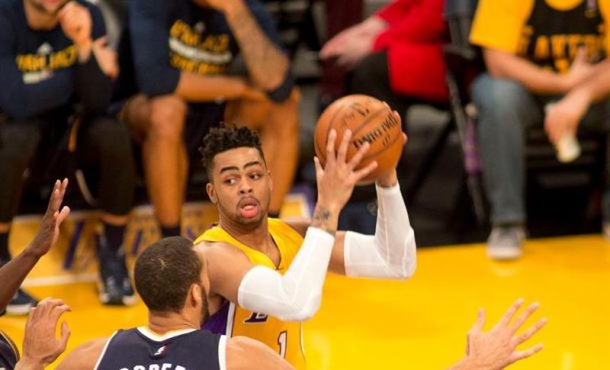 110-122. Russell y Lakers cortan racha de ocho derrotas consecutivas