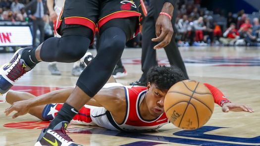 Los jugadores de la NBA deben informar antes del 24 de junio si van a ir a Orlando