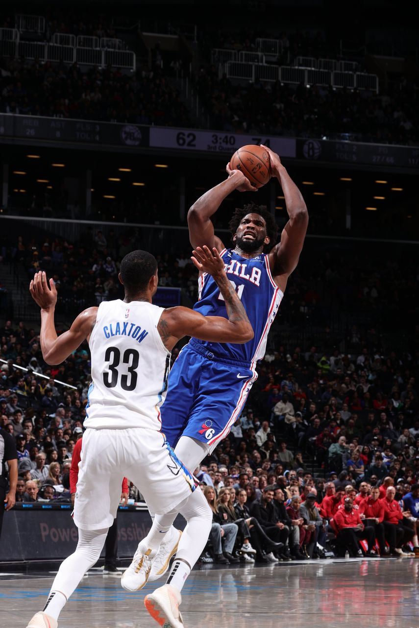 76ers vencen a los Nets en un gran partido