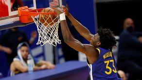 El novato Wiseman, de Warriors, sufre lesión menisco y es duda el resto de la liga