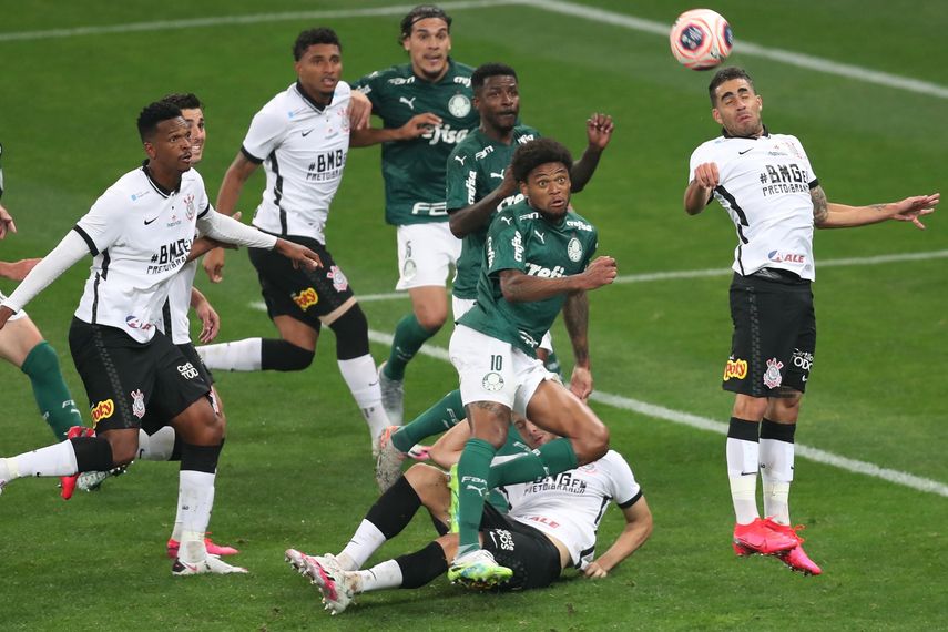 Corinthians y Palmeiras empatan 0-0 en la ida de la final del título Paulista