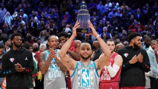 Curry se llevó el trofeo Kobe Bryant al MVP del NBA All Star&nbsp;