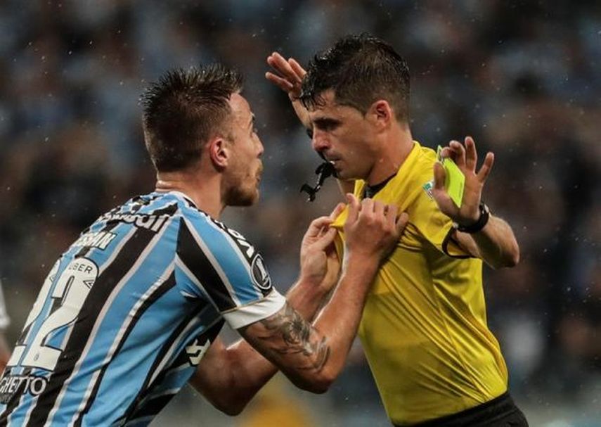 Gremio reclamará a la Conmebol el resultado ante River por la actitud de Marcelo Gallardo