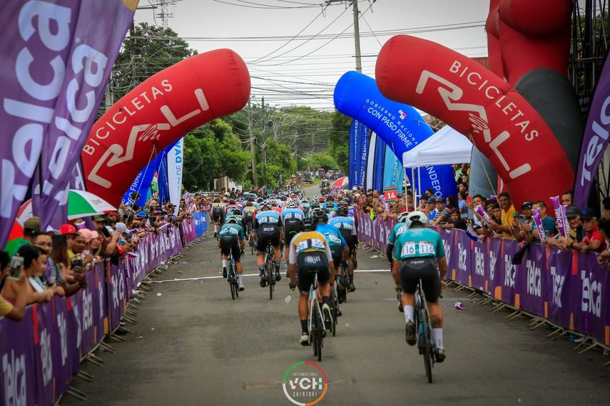 La Vuelta Ciclista Internacional a Chiriquí celebra su XLV edición con 19 equipos y 135 pedalistas que serán presentados este 20 de noviembre en el Palacio Municipal de David.