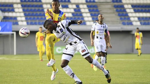 Duelo prometedor entre el Tauro FC y el Chorrillo FC