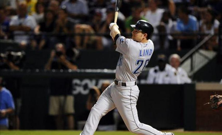 6-3. Lind y Encarnación jonronean contra los Rays
