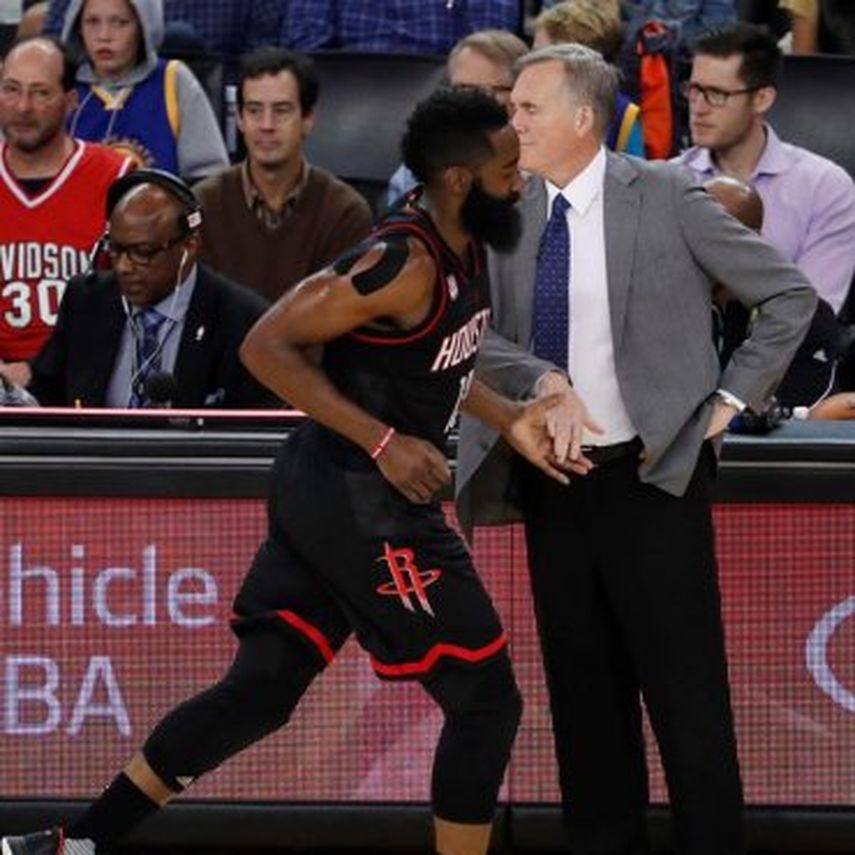 109-111. Harden conduce el décimo triunfo seguido de los Rockets