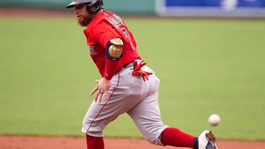 8-2. Vázquez pega grand slam contra los campeones Bravos