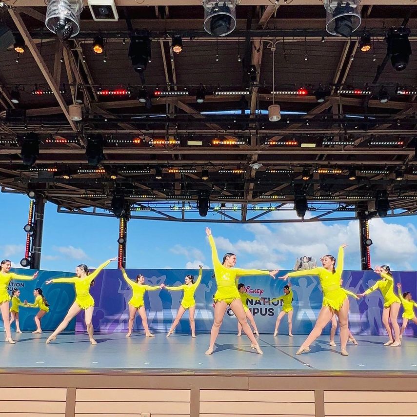 Mónica Guzmán de Fiesta Party presente en Disney