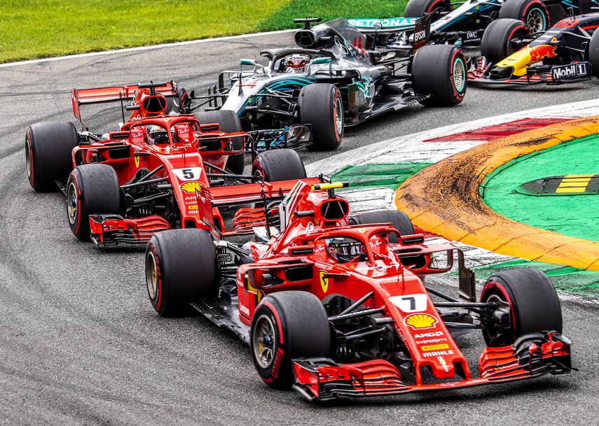 F1: Charles Leclerc impresiona con su Ferrari en las fiestas de diciembre  en Mónaco - Para Ganar