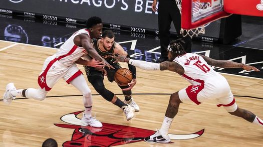 110-123. LaVine mantiene recuperación de Bulls y hunde a Hornets