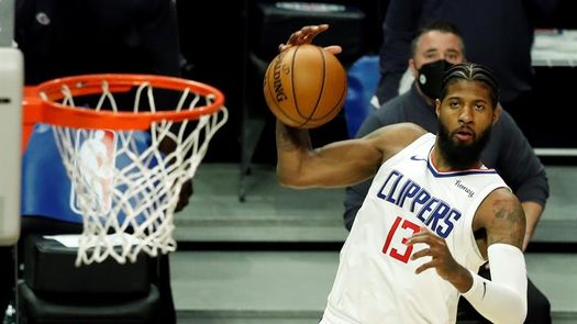 105-100. Ante los Raptors, George y Morris Sr. mantienen a los Clippers terceros en el Oeste