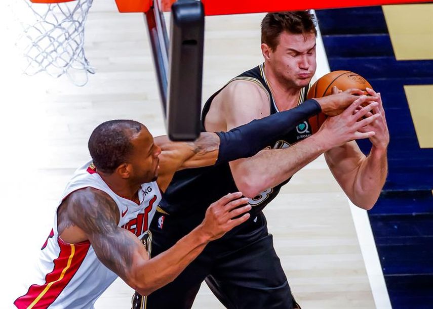 118-103. Ante los Heat, Bogdanovich y Collins superan las bajas y dejan a los Hawks más líderes