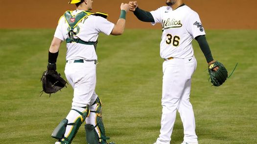 4-1. Irvin dirige desde la lomita la victoria de los Atléticos sobre los Azulejos