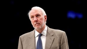 Gregg Popovich critica a Roger Goodell por ceder ante Trump