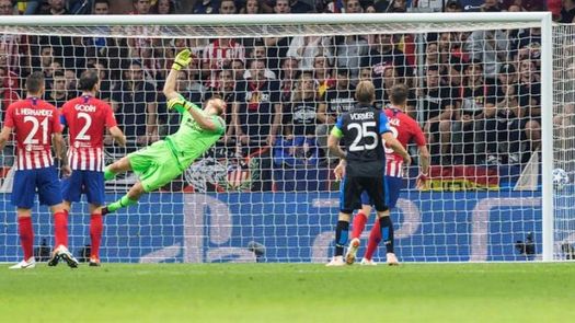 Atlético y Brujas empatan al descanso (1-1)