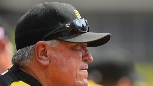 Los Piratas despiden al veterano manejador Clint Hurdle