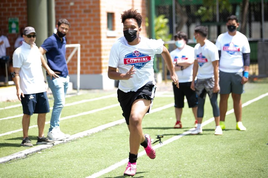 Exitoso Tryouts Contact Varsity 2022