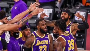 117-107. James, con un triple-doble, pone a los Lakers en las Finales de la NBA