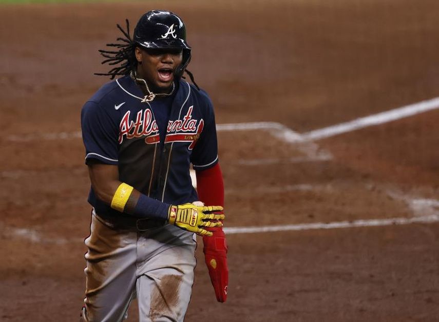 Abreu pega grand slam; Acuña Jr., dos jonrones; Peralta gana duelo a Alzolay