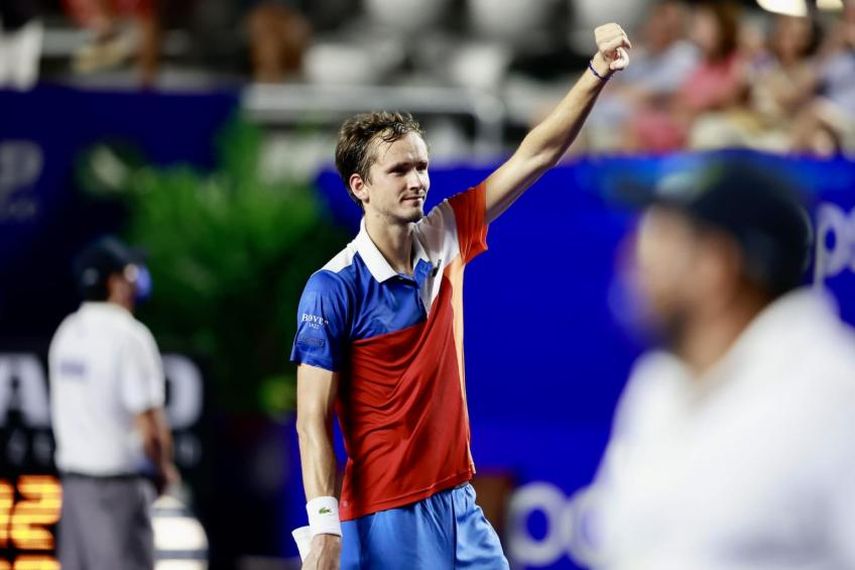Rafa Nadal y Medvedev se estrenan con victoria en Acapulco
