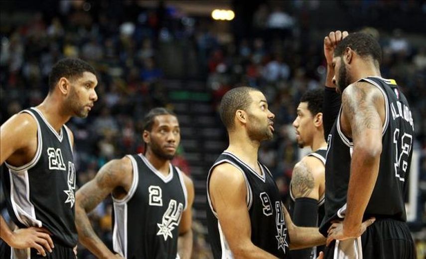 68-119. Aldridge y Marjanovic lideran a unos Spurs arrolladores