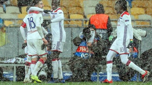 El Lyon se clasifica; Bayern, Manchester City y Juventus acaban primeros