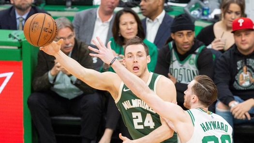 101-113. Antetokounmpo pone a los Bucks a un triunfo de las finales de la Conferencia Este