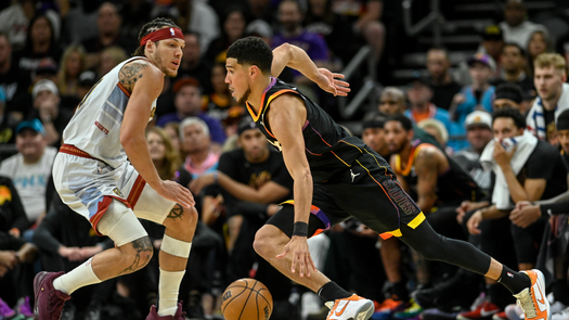 Suns se hacen fuertes en casa en el Juego 3