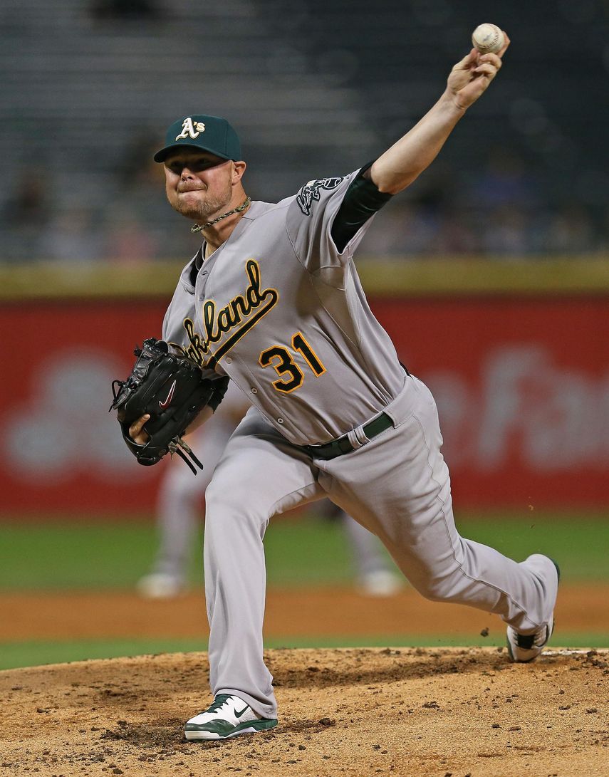 11-2. Lester controla con su serpentina a los Medias Blancas
