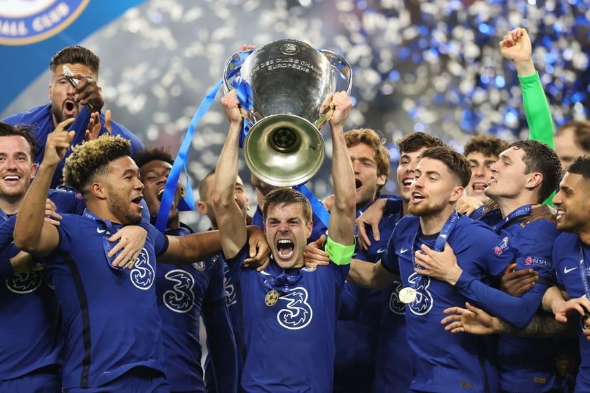 Azpilicueta renueva con el Chelsea