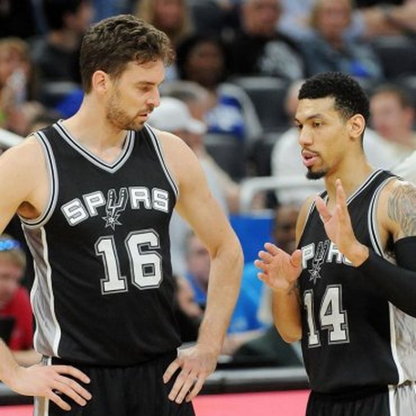 Pau Gasol y Willy Hernangómez tienen un debut triunfal como locales