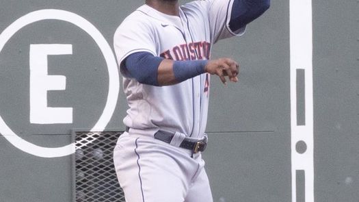 12-3. Álvarez dirige lluvia de jonrones contra los Marineros