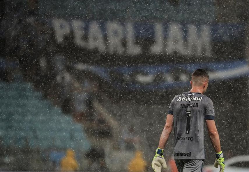 Vuelve el fútbol? el gremio de los jugadores aceptó la propuesta de AUF