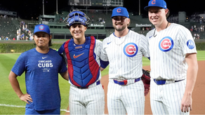 El receptor panameño Miguel Amaya (segundo de izquierda a derecha) posa junto a los 3 lanzadores con los que se combinó para el No Hit No Run ante los Piratas. Foto: Cortesía/Las Mayores