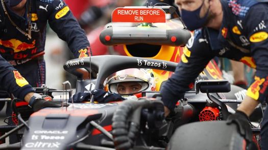 Verstappen sobre Alonso: Se está haciendo mayor, pero sigue siendo rápido