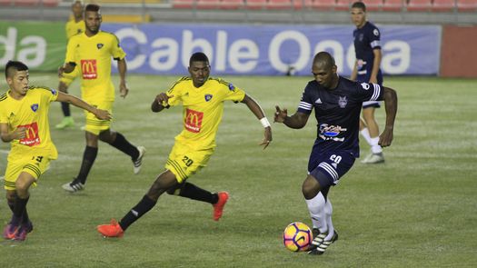 El Chorrillo desperdició la oportunidad de ser cuarto