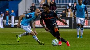 Omar Browne en el XI Ideal de la Premier