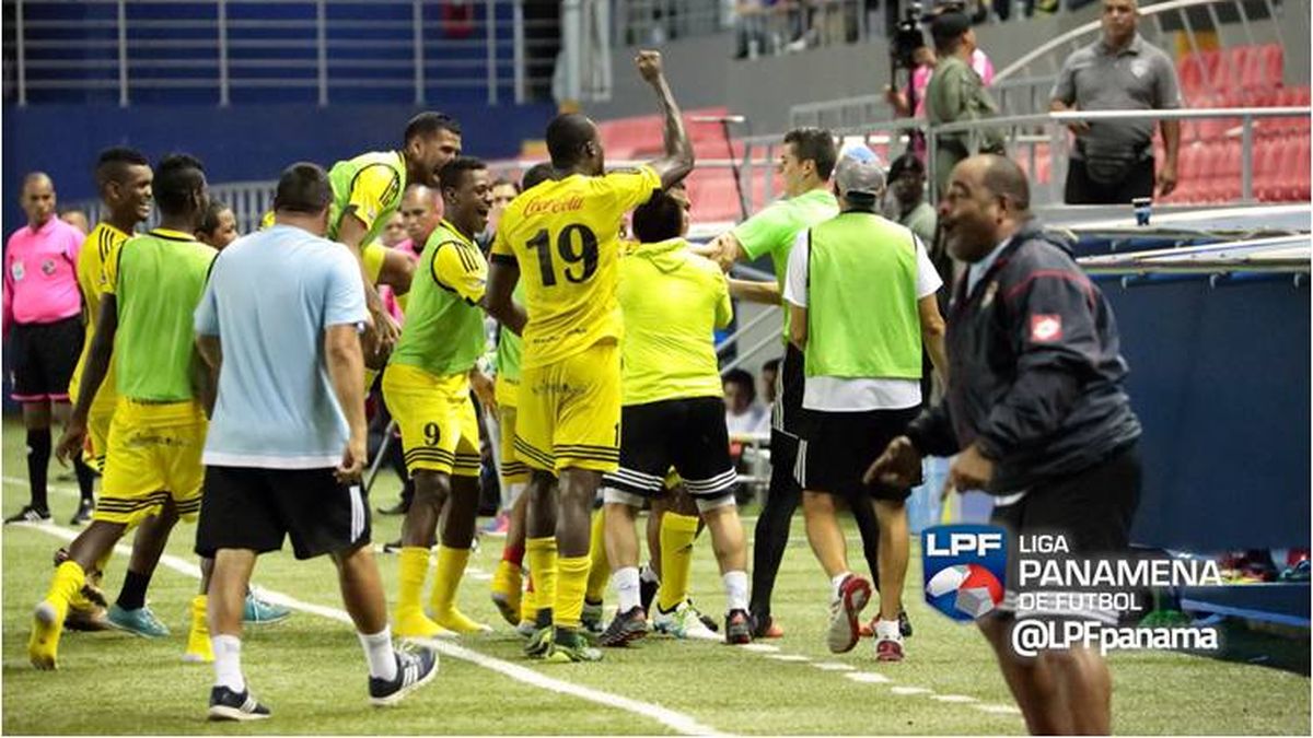 Chorrillo en el tiempo extra consigue llegar a la gran final