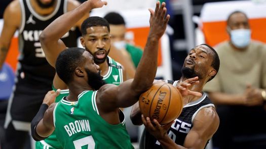 116-111. Fox y Hield completan la remontada de Kings ante los Celtics